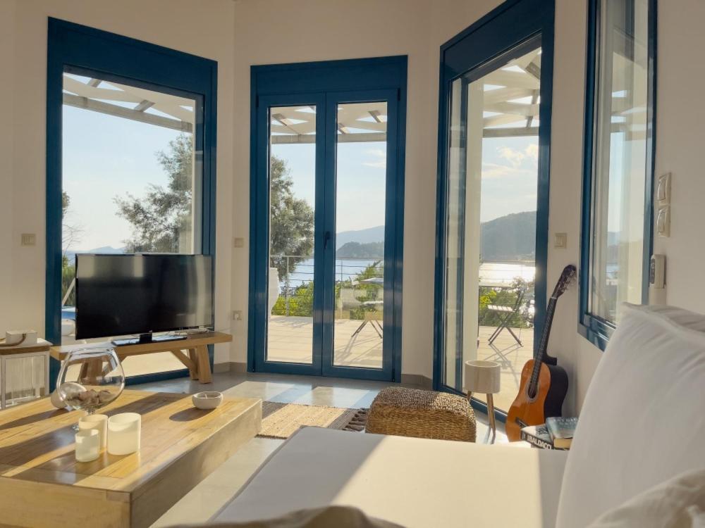 Zidanos Luxurious Sea Front Villa Marandokhórion Kültér fotó